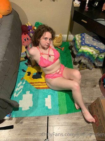 junipersden / junipertheband Nude Leaks OnlyFans Photo 28