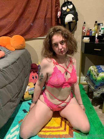 junipersden / junipertheband Nude Leaks OnlyFans Photo 29