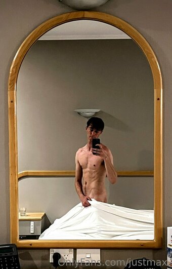 justmax- Nude Leaks Photo 15