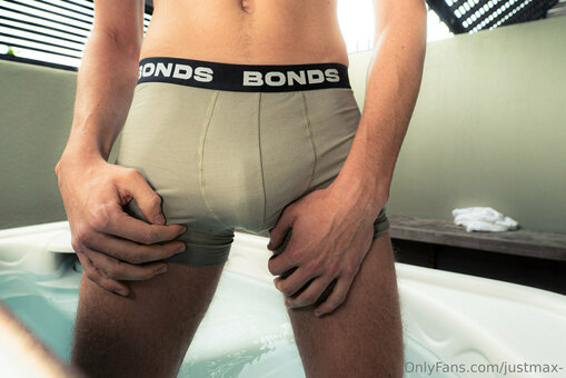 justmax- Nude Leaks Photo 25