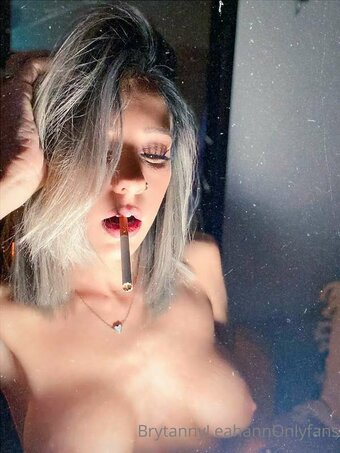 JustNitnee / FindomNitnee / Justnitnee2 / https: Nude Leaks OnlyFans Photo 3