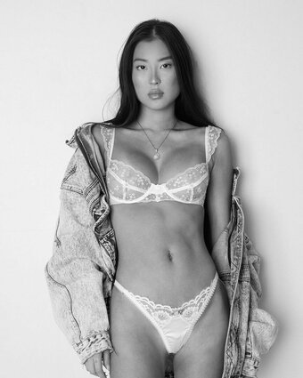 juuliaaa1 / Julia Lee / https: / itsjulialee Nude Leaks Photo 3