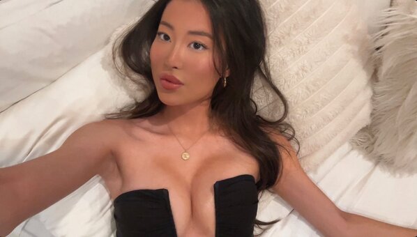 juuliaaa1 / Julia Lee / https: / itsjulialee Nude Leaks Photo 7