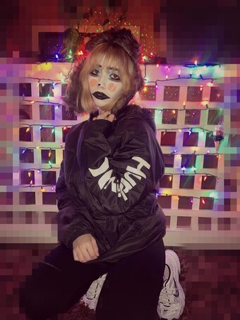 Kaley Evans / dreamingonthefly / strawberrygirlmusic Nude Leaks Photo 1