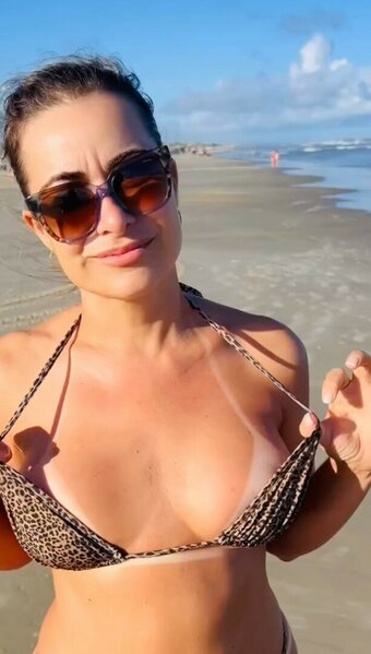 Kami Cavalheiro Kami Cavalheiro