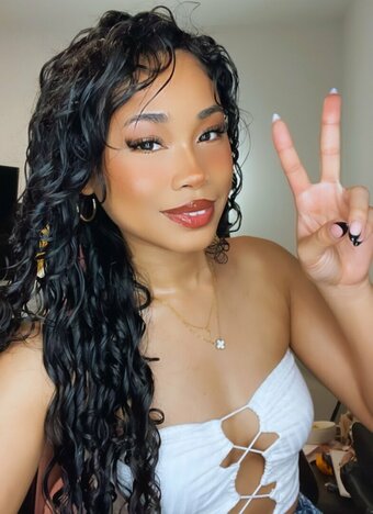 KarelessKitty / Karelesskvtty Nude Leaks Photo 15
