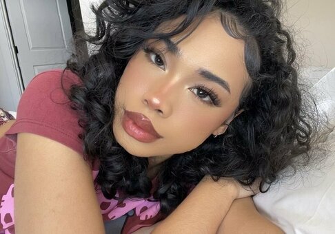 KarelessKitty / Karelesskvtty Nude Leaks Photo 29