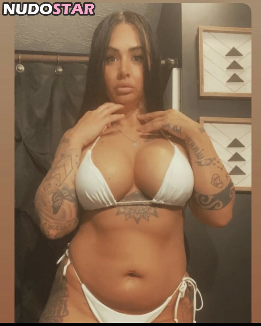 KariKenworthy Nude Leaks OnlyFans