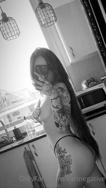 Karin Negative / karin_orhov / karinegative Nude Leaks OnlyFans Photo 9
