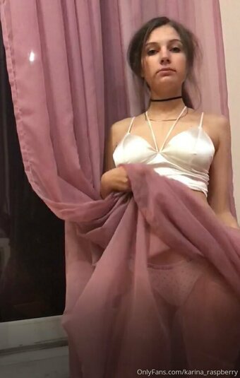 karina_raspberry Nude Leaks Photo 11