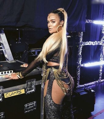 Karol G / karolg Nude Leaks Photo 29