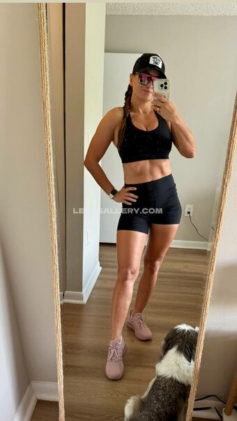 karolinaufc Nude Leaks Photo 4