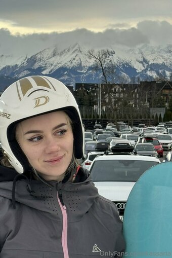 kassaria Nude Leaks Photo 24