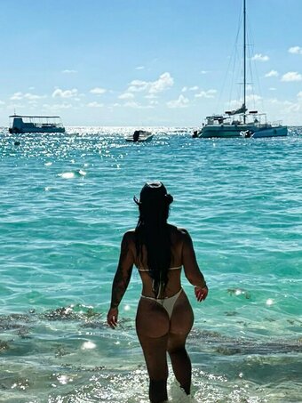 Kate Moore / https: / k8.cakes / katemoore__ / katemooreeeee Nude Leaks OnlyFans Photo 16