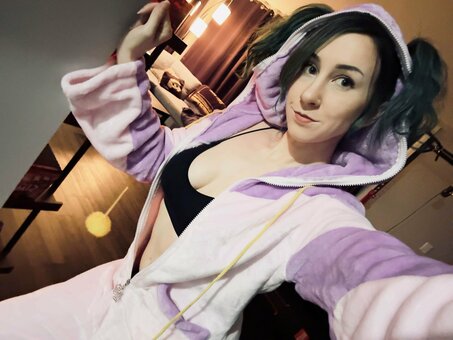 katlinkv Nude Leaks Photo 2