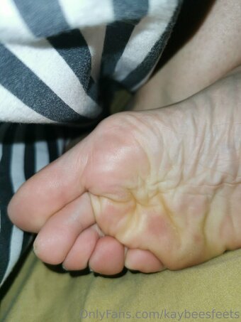 kaybeesfeets Nude Leaks Photo 10