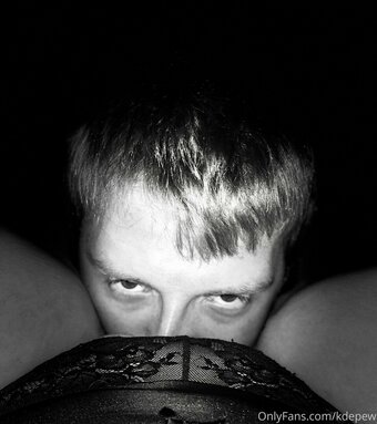 kdepew Nude Leaks Photo 12