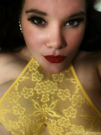 kdepew Nude Leaks Photo 25