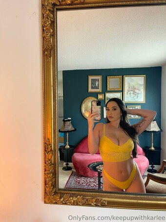 keepupwithkarlee Nude Leaks Photo 25
