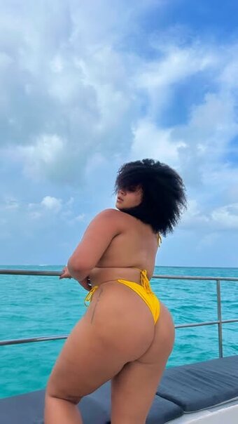 KeesGarden / Missreine / Yourfavkee Nude Leaks OnlyFans Photo 1