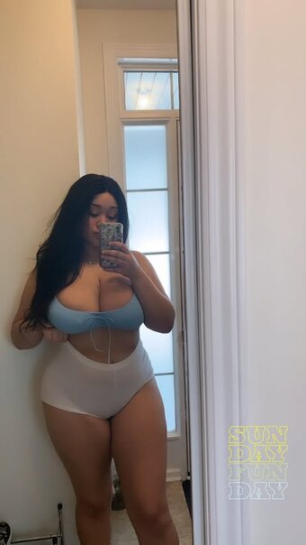 KeesGarden / Missreine / Yourfavkee Nude Leaks OnlyFans Photo 2