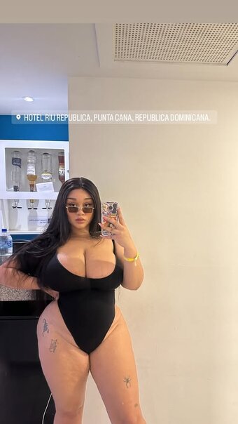 KeesGarden / Missreine / Yourfavkee Nude Leaks OnlyFans Photo 5