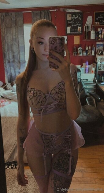 kellmariee Nude Leaks Photo 10