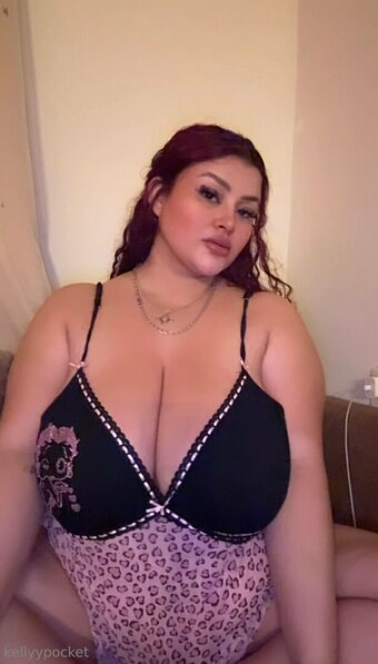 kellyypocket Nude Leaks Photo 9