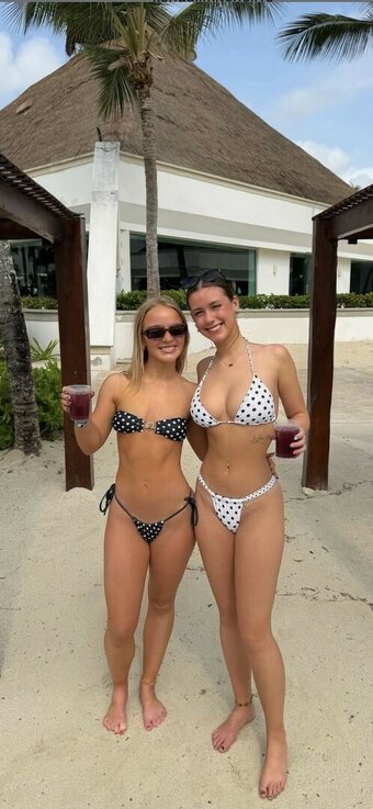 Kendall Mitchell / kendallmitchell15 Nude Leaks Photo 2