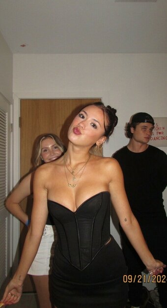 Kendall Mitchell / kendallmitchell15 Nude Leaks Photo 19