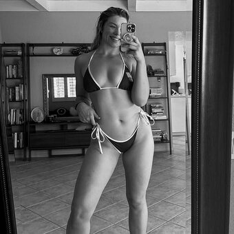 Kendall Reusing / kendallreusing Nude Leaks Photo 6