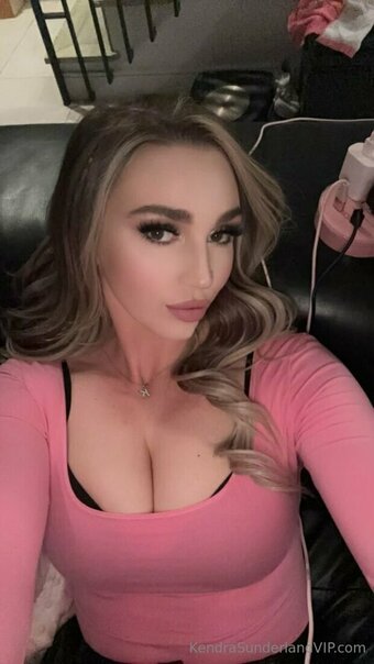 kendrasunderland Nude Leaks Photo 6