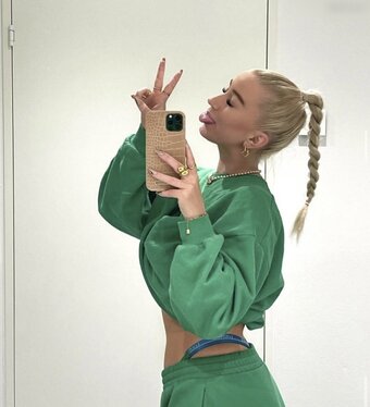 Kennt sie einer? / https: Nude Leaks Photo 6