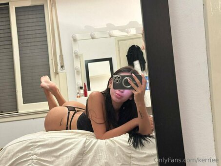 kerriee Nude Leaks Photo 4