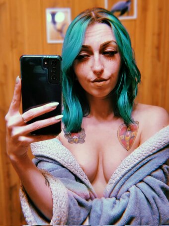 kiiracrush / Giantess Kira Crush / https: Nude Leaks OnlyFans Photo 1