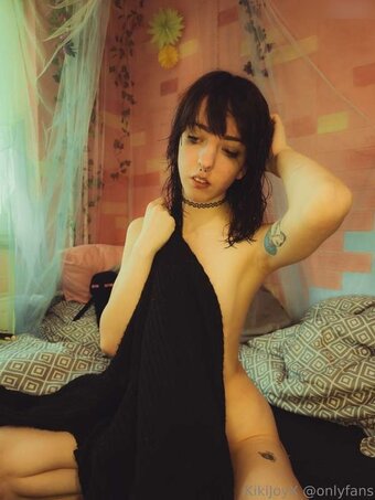 Kikiphobos Nude Leaks Photo 24