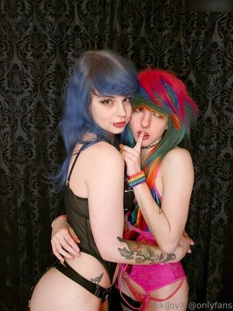 Kikiphobos Nude Leaks Photo 27