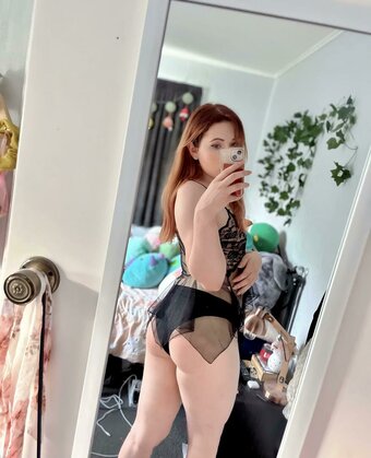 Kit-Kat / Kit_Kat97 / kit-kat-qt / kitkat Nude Leaks OnlyFans Photo 9