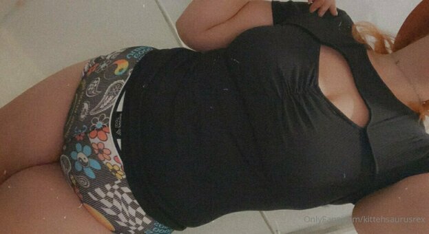 kittehsaurusrex Nude Leaks Photo 17