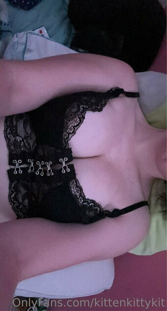 kittenkittykit / kitisstrange / kitty Nude Leaks OnlyFans Photo 19