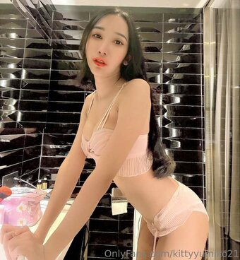 Kitty 21 / catarinakitty21 / kittyyumiko21 Nude Leaks OnlyFans Photo 25