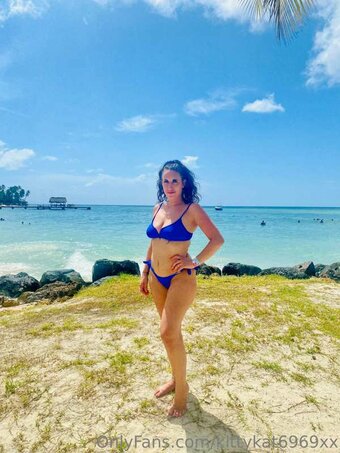 kitty.kat / Kitty Kat / https: / kittykat69695 / kittykat6969xx Nude Leaks OnlyFans Photo 17