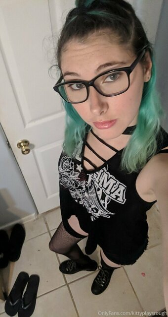 kittyplaysrough Nude Leaks Photo 12