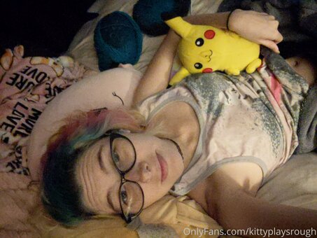 kittyplaysrough