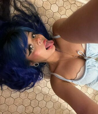 Kittyvanity69 / candy_vanity69 / https: Nude Leaks OnlyFans Photo 25