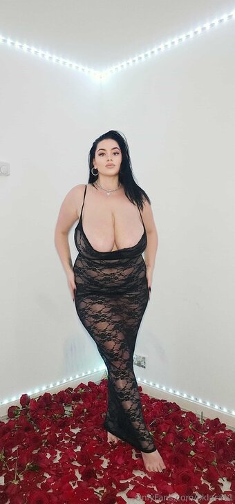 Klara Devine / bklara11 / klaradevineoffical Nude Leaks OnlyFans Photo 17