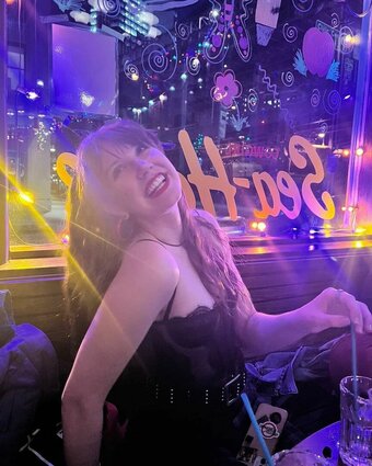 Klara Keeley Klara Keeley