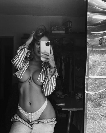 kmdds / _camidesouza Nude Leaks OnlyFans Photo 8