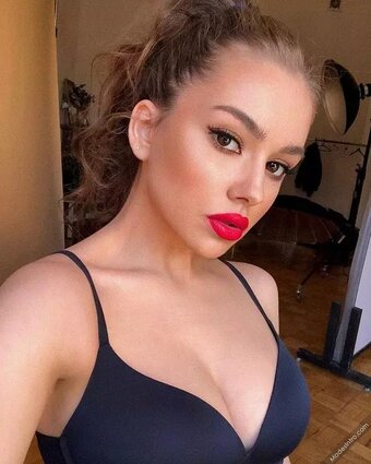 Kovalenko Nude Leaks Photo 17