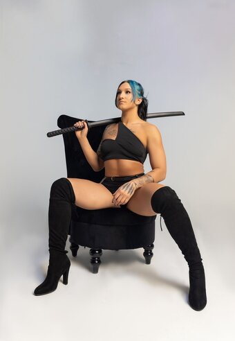 Kris Statlander / callmekrisstat Nude Leaks Photo 28